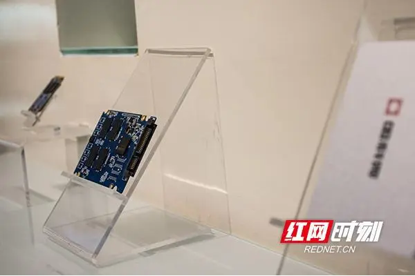 冰球突破-冰球电游豪华版_MG冰球游戏